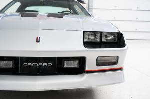 Chevrolet Camaro Z28 IROC-Z 1985 года 
